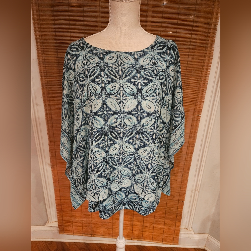Kim Rogers cold shoulder top